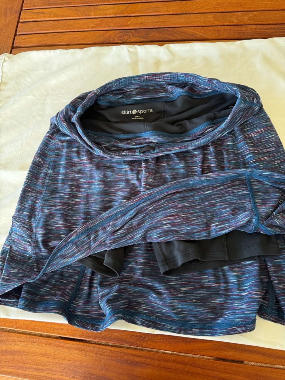 SkirtSports Blue Multi-Color Active Skirt